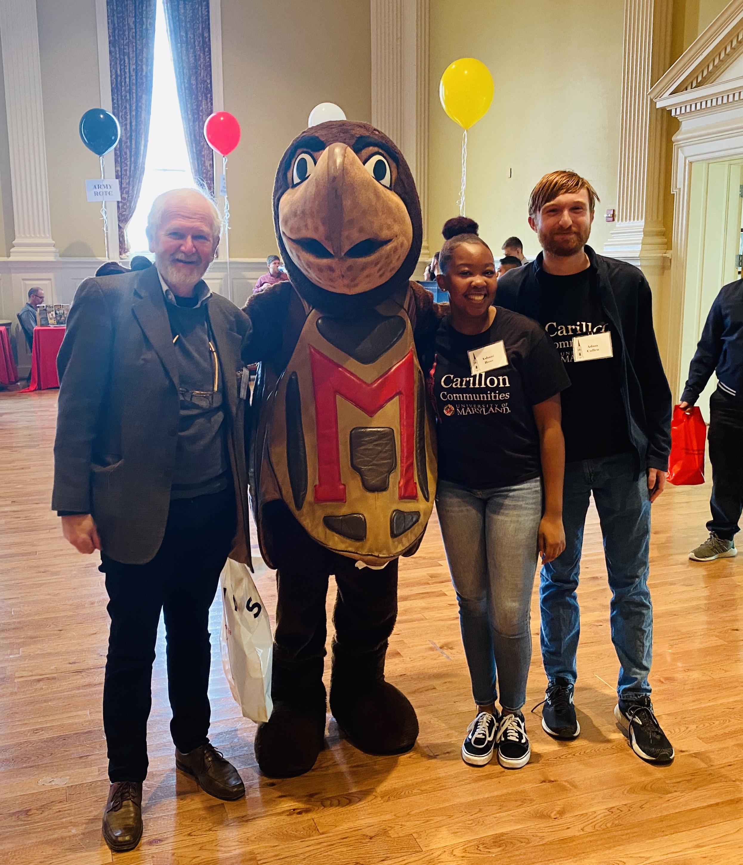Carillon students at recruitment event with Testudo mascot